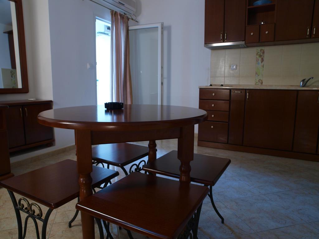 Apartments Obala Dragovic Petrovac Room photo