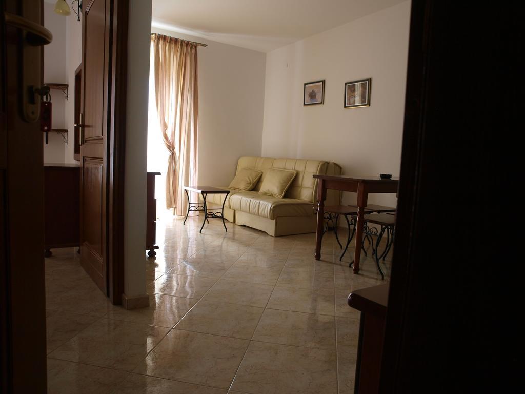 Apartments Obala Dragovic Petrovac Room photo