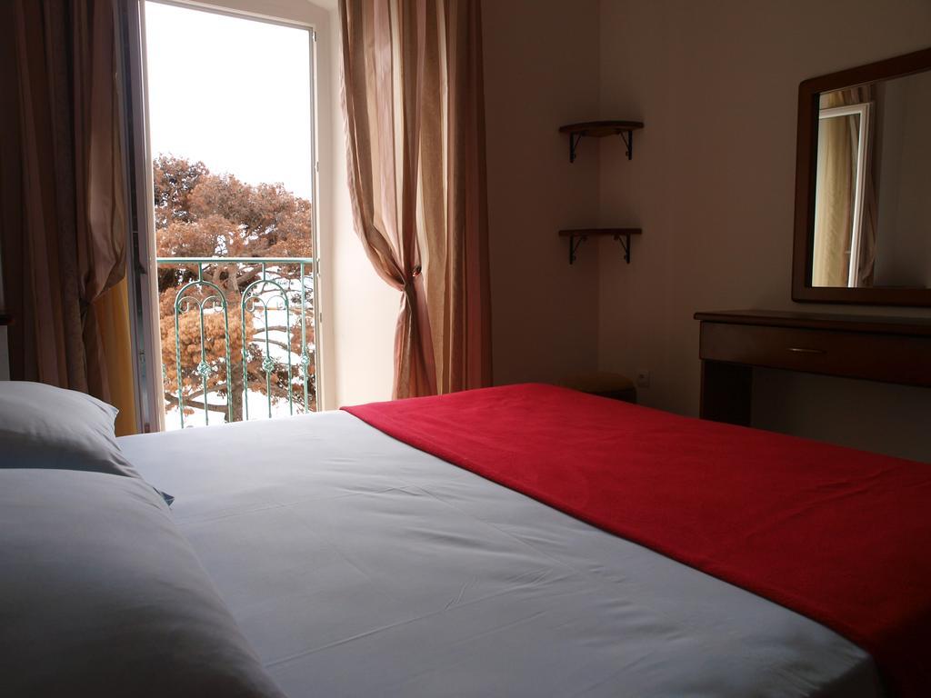 Apartments Obala Dragovic Petrovac Room photo