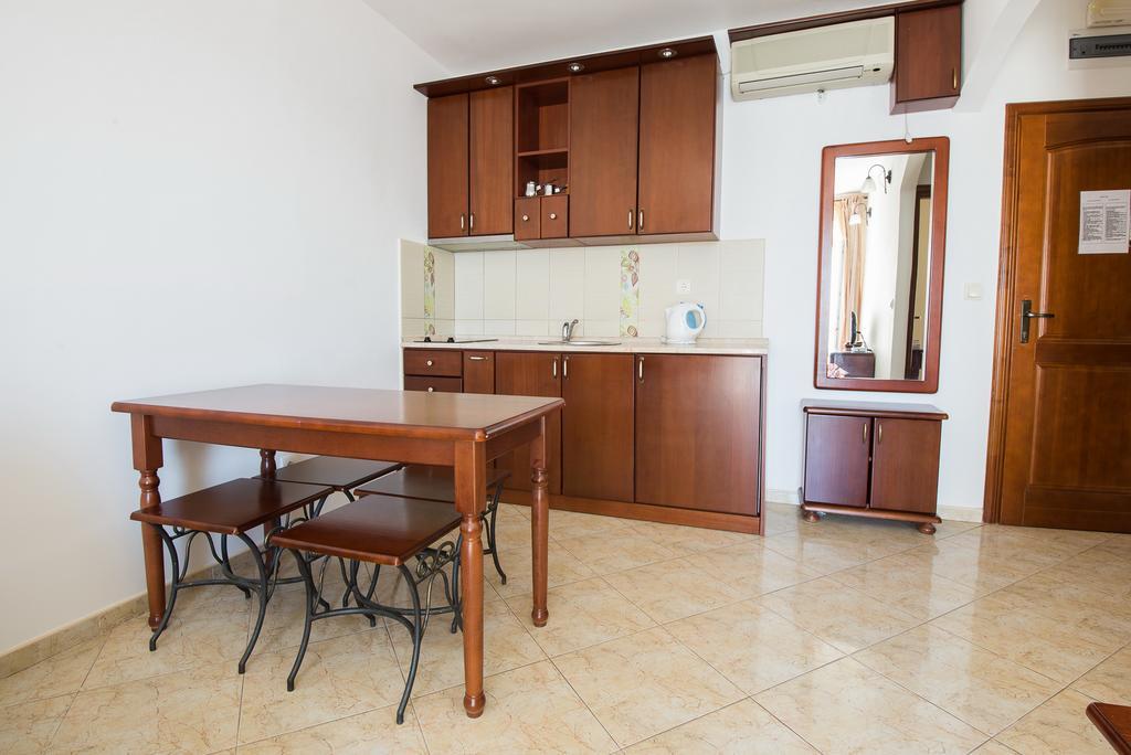 Apartments Obala Dragovic Petrovac Exterior photo